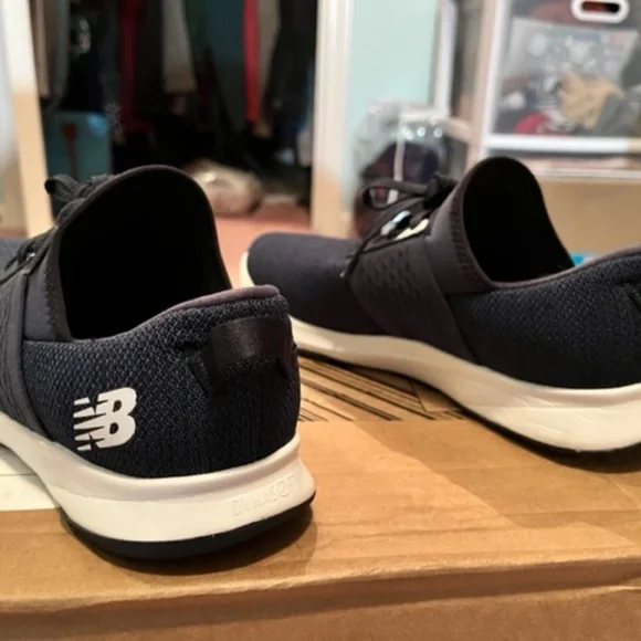 New Balance DynaSoft Nergize Shoes - Picture 9 of 9